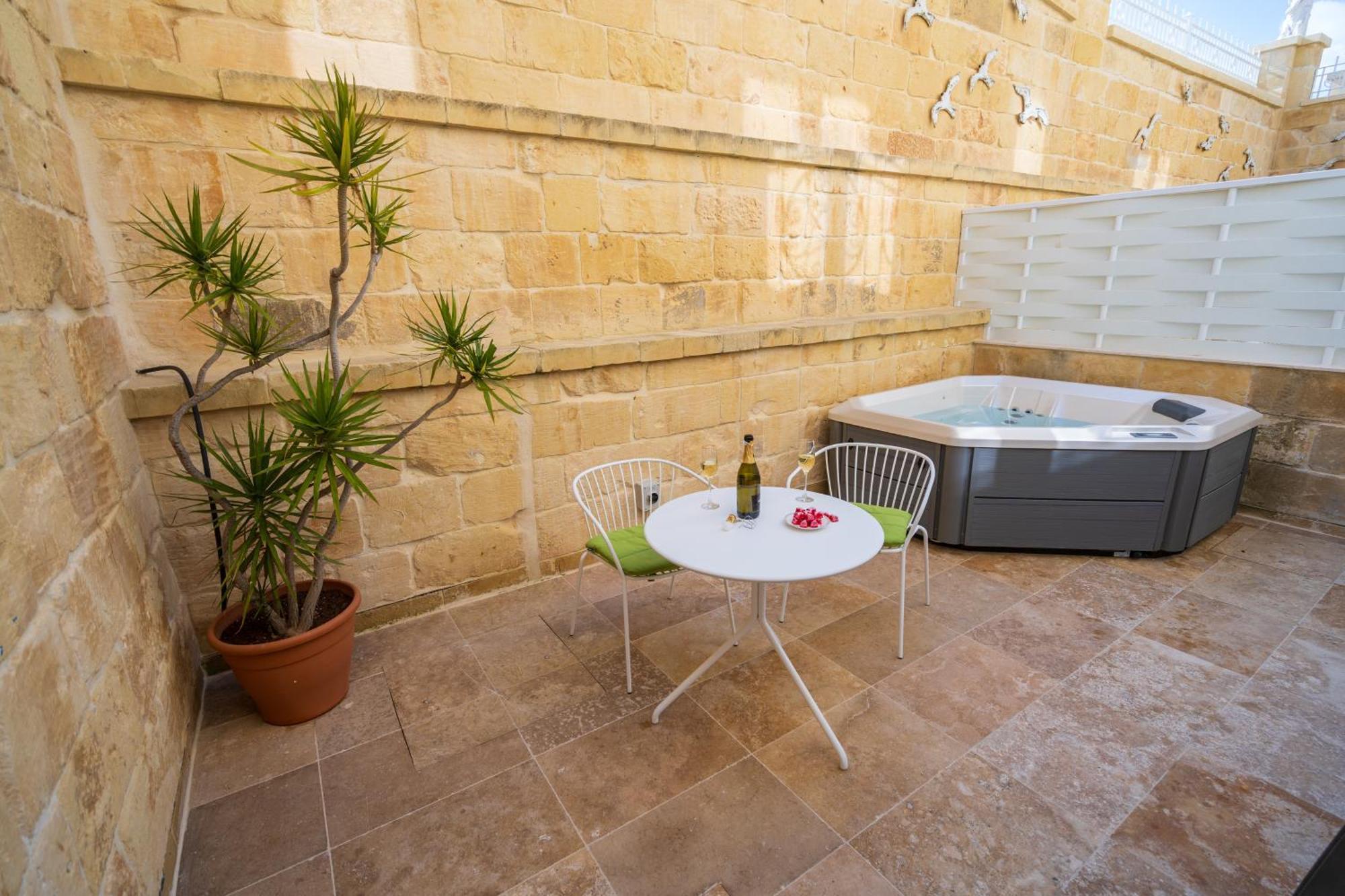 L-Eremita Boutique Hotel Qala Luaran gambar