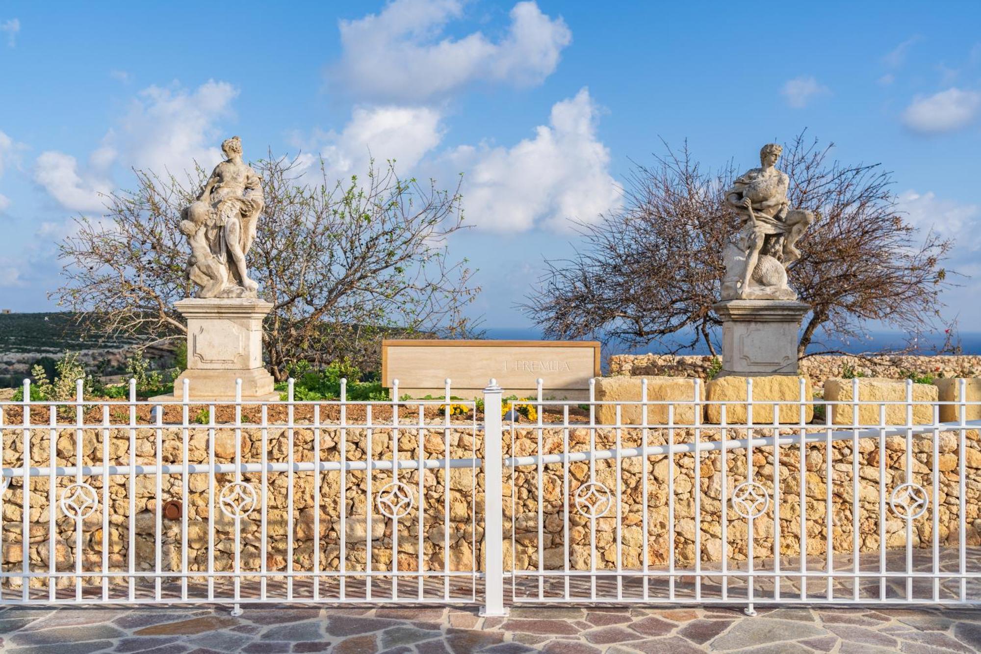 L-Eremita Boutique Hotel Qala Luaran gambar